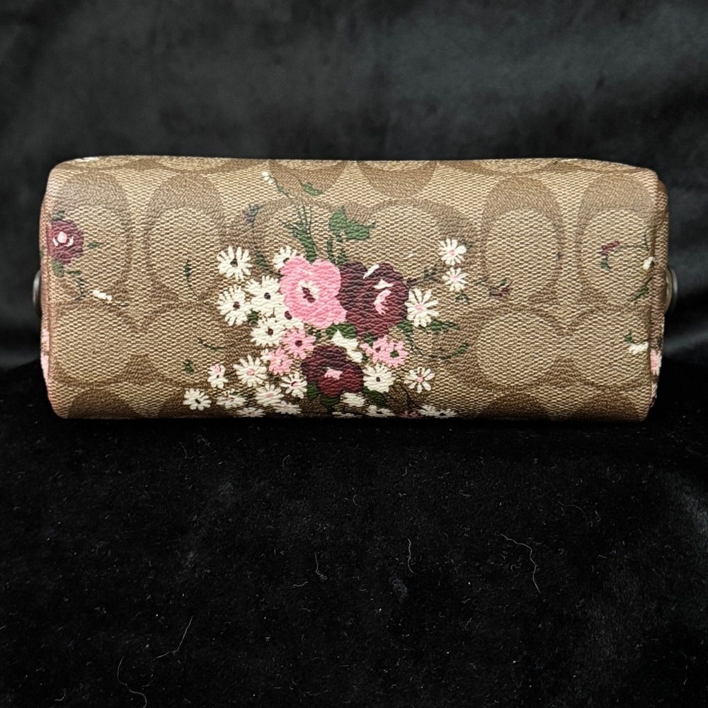 Coach | Signature Canvas w/ Evergreen Floral Print Cosmetic Bag - Picture 2 of 11